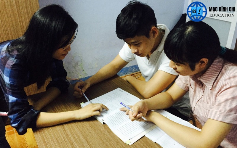 trung tâm luyện thi đại học uy tín
