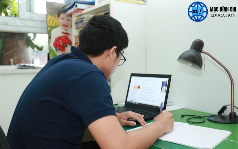 Luyện thi đại học online