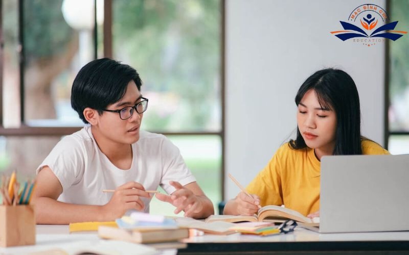 Sinh viên kèm toán tại nhà