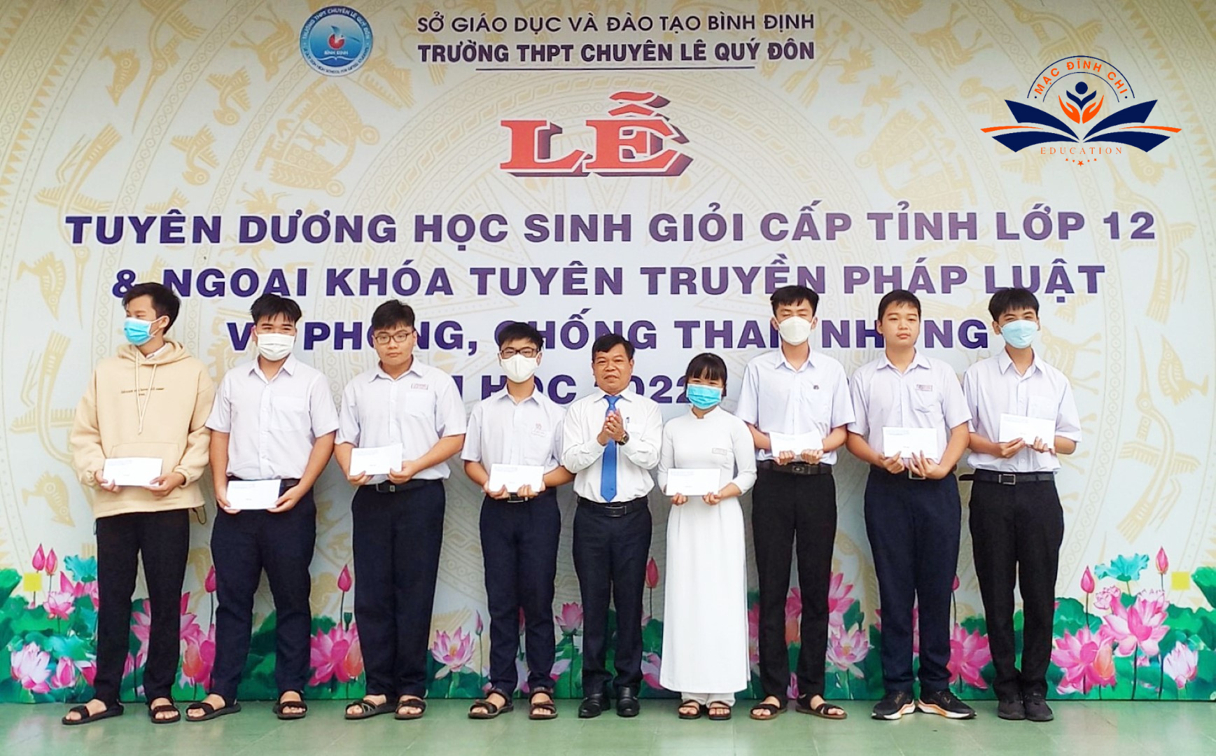 Lễ tuyên dương các bạn đạt tích tích học sinh giỏi cấp tỉnh
