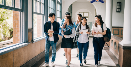 Trẻ em Trung Quốc có thời gian học trung bình trong một ngày cao hơn trẻ em các nước khác
