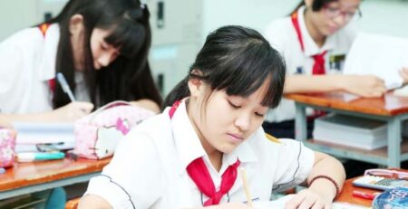 học sinh nghèo hiếu học
